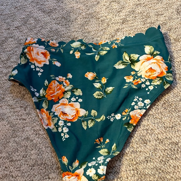 floral bikini bottom - Picture 3 of 3